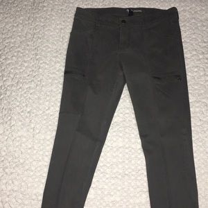 Gray cargo leggings from Gap